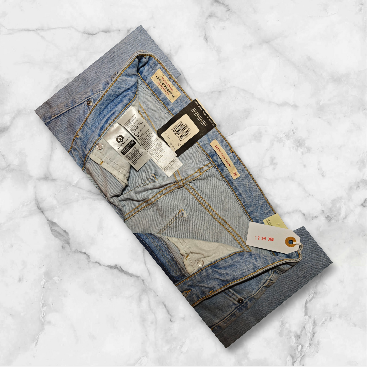 Levi’s 721 High-Rise Skinny