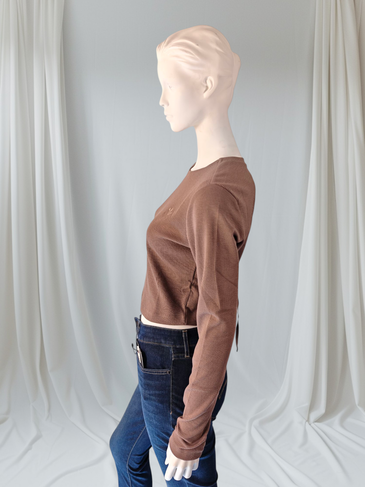 Adidas Originals – Top manches longues dos ouvert