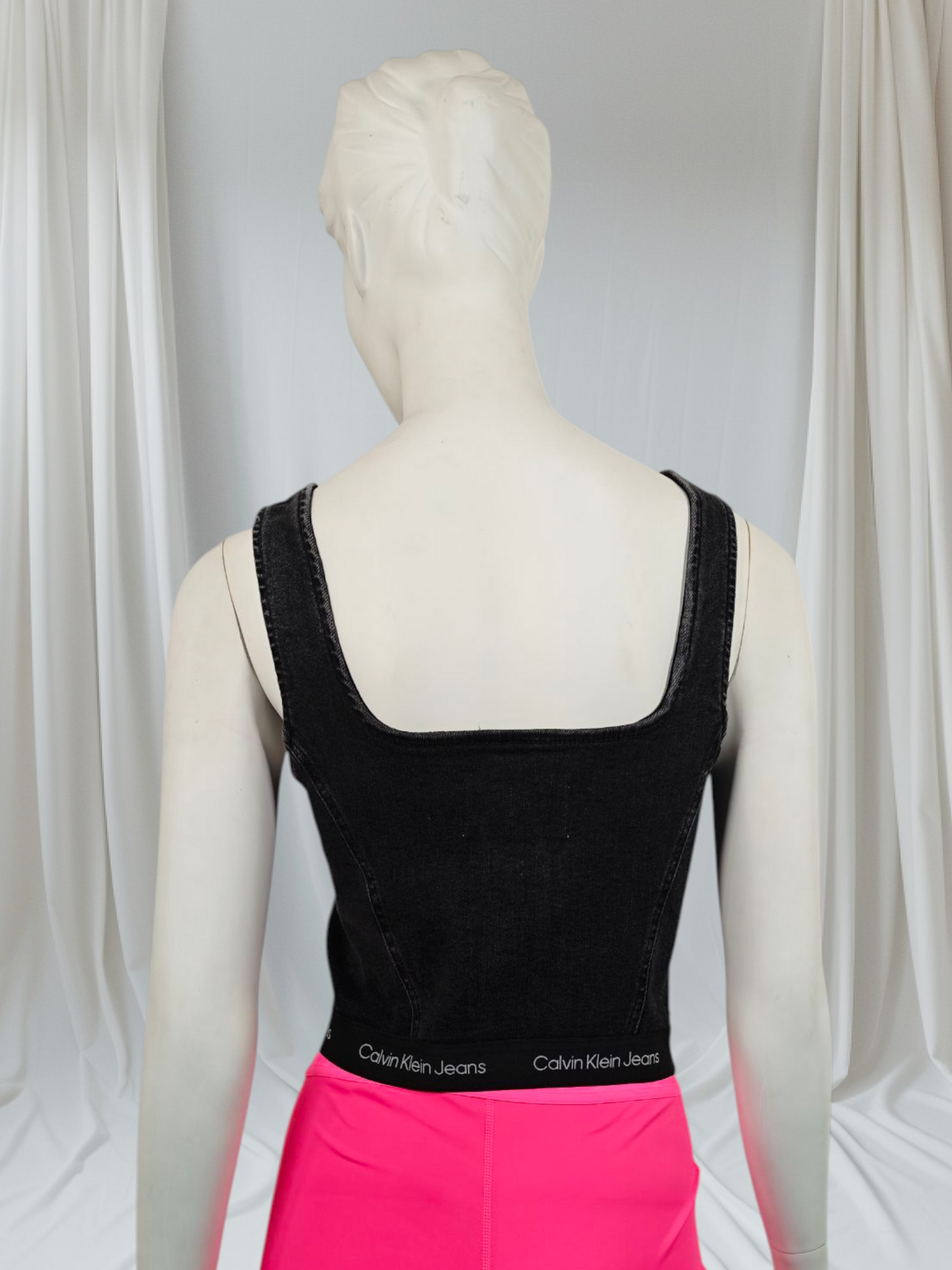 Calvin Klein Jeans – Débardeur court en denim noir