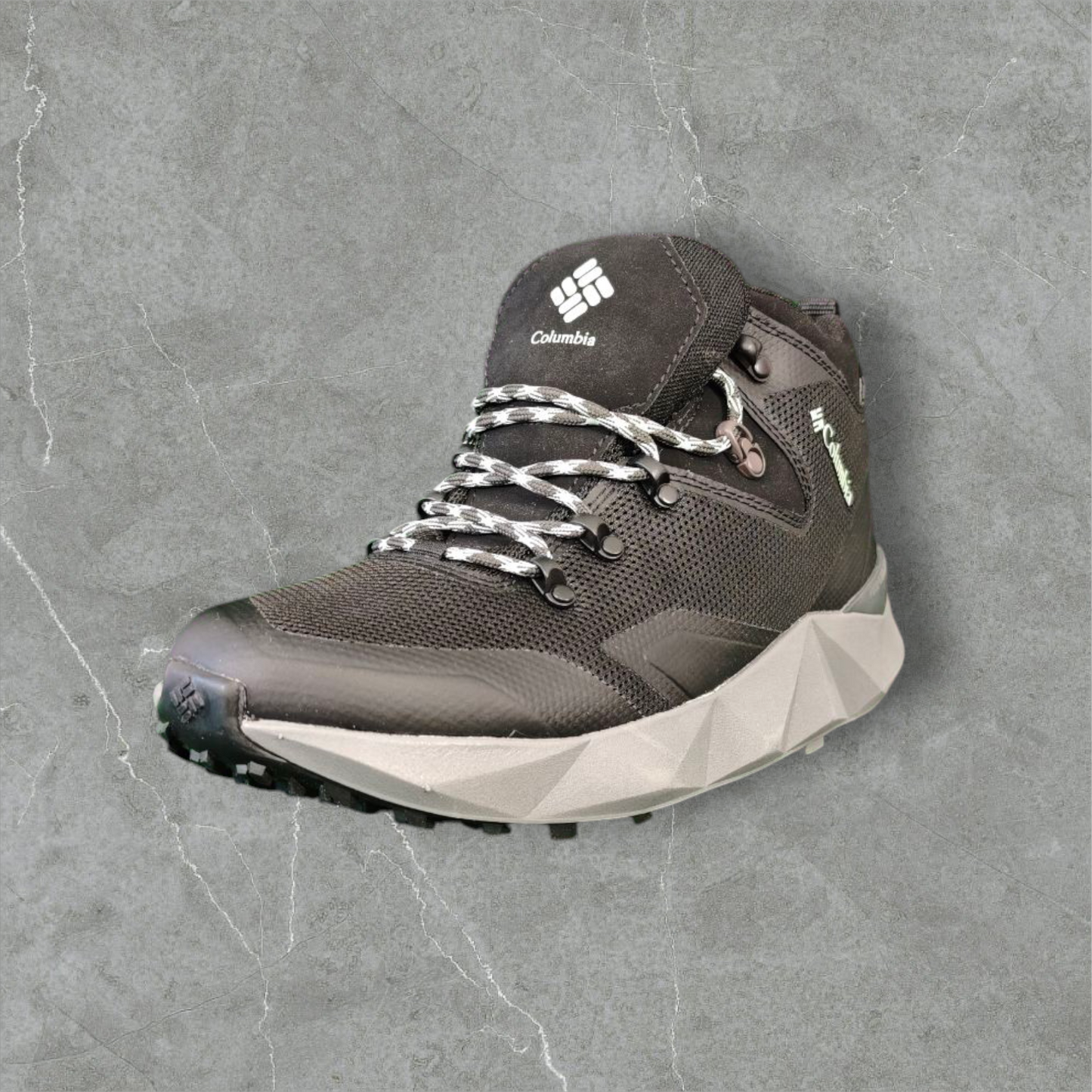 Columbia Facet 60 OutDry