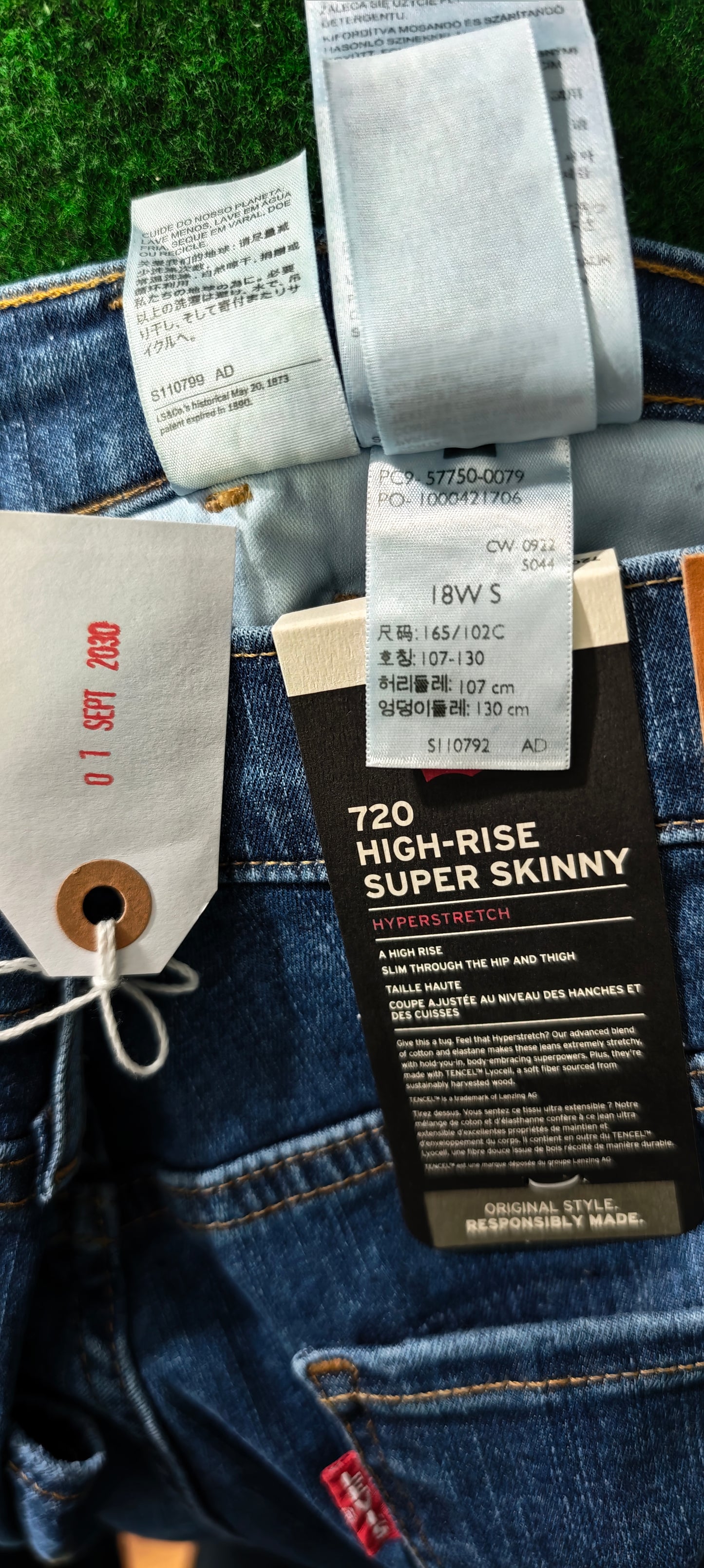 Levi’s 720 High-Rise Super Skinny