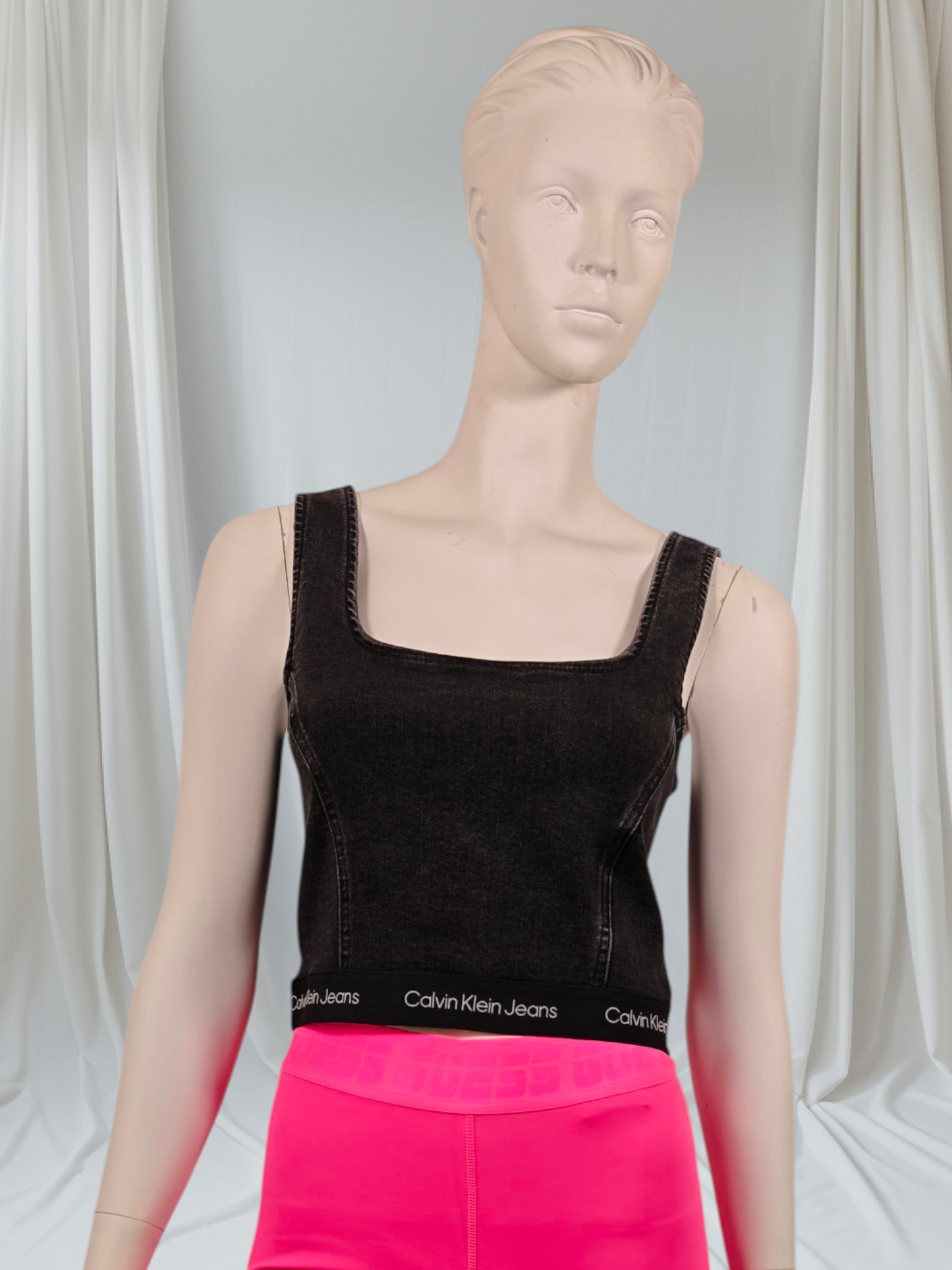 Calvin Klein Jeans – Débardeur court en denim noir